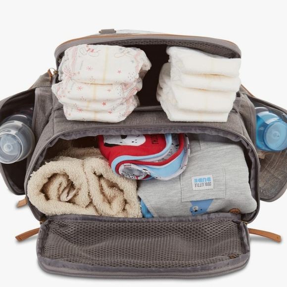 Winnie the Pooh Diaper Bag - Picture 2 of 5